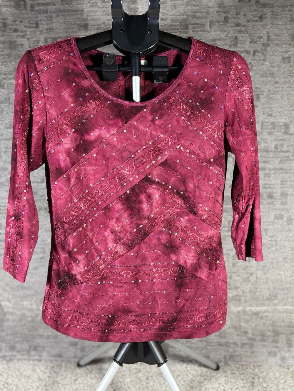 Dressbarn Embellished Top Size M Burgundy Sequin Blouse 146